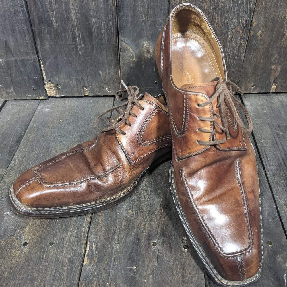 Men's size 10 Brown Magnanni Dress Shoes